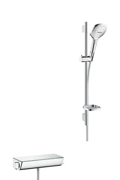 Hansgrohe Brausesystem mit Handbrause und Thermostat. Die Wandmontage umfasst eine Brausestange und eine Ablagefläche. Chromoberfläche.